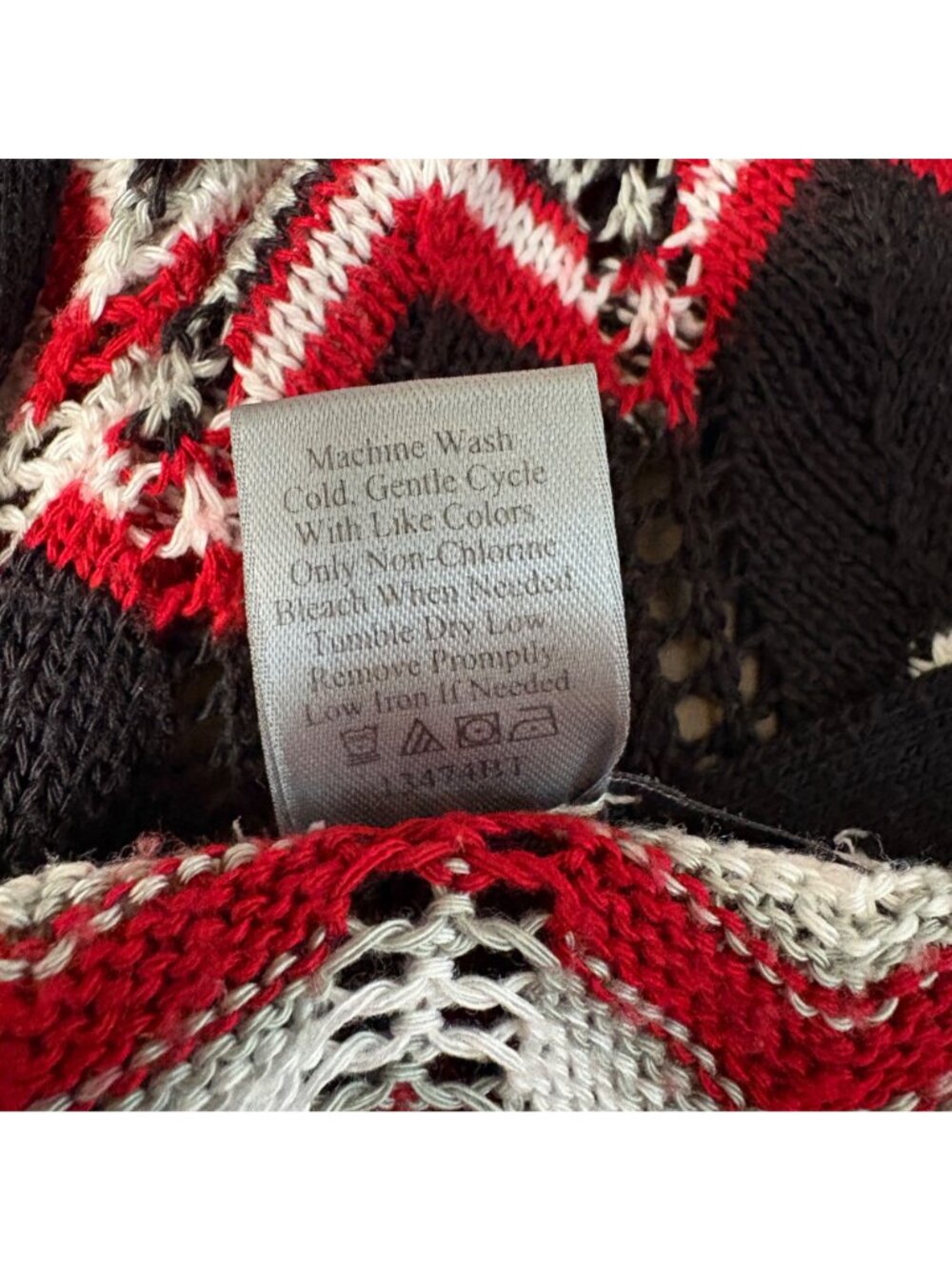 Two-One-Two Open Front Cardigan Womens Size Large Red Black Lightweight Sweater - Picture 6 of 7